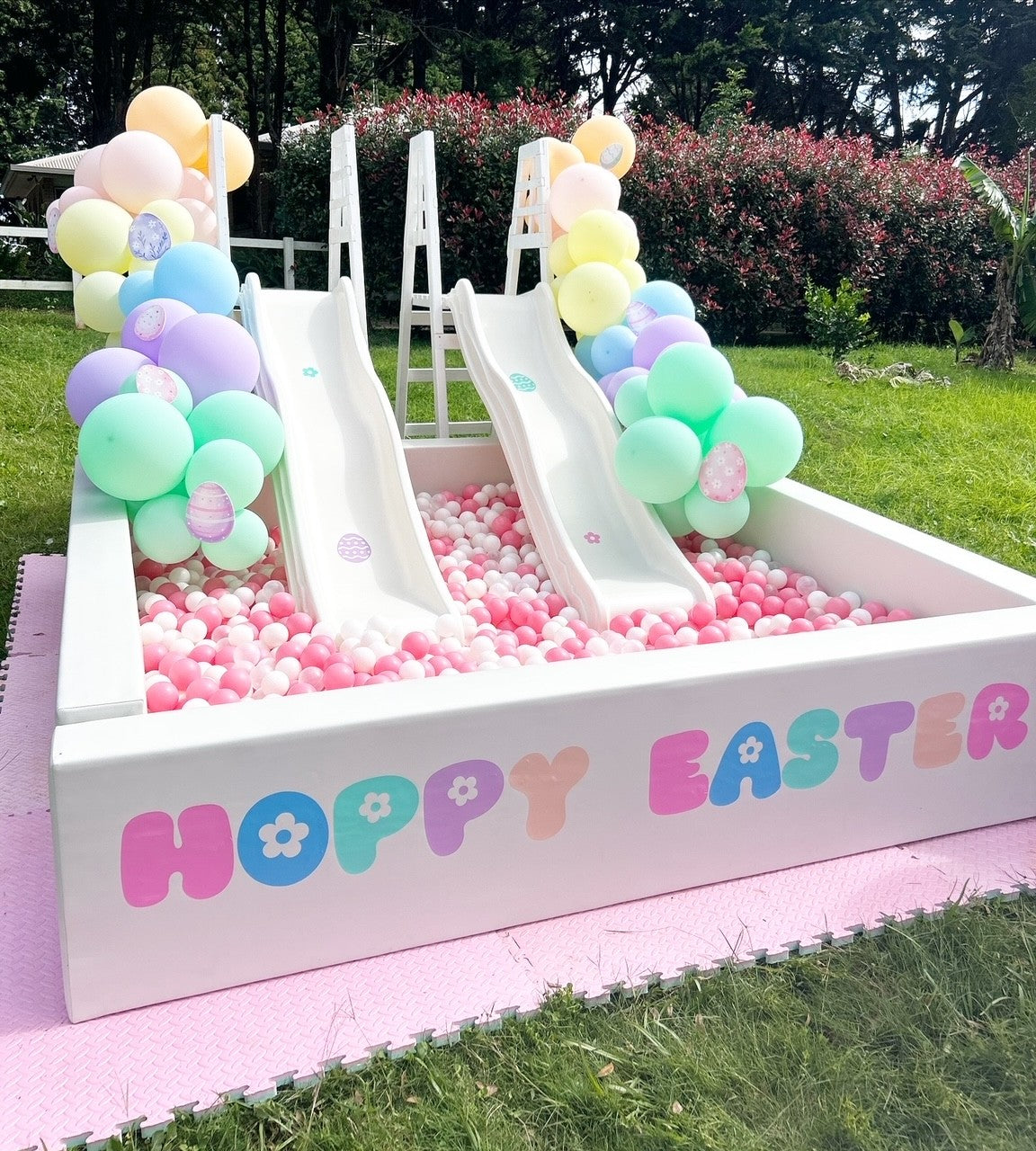Large Ball Pit